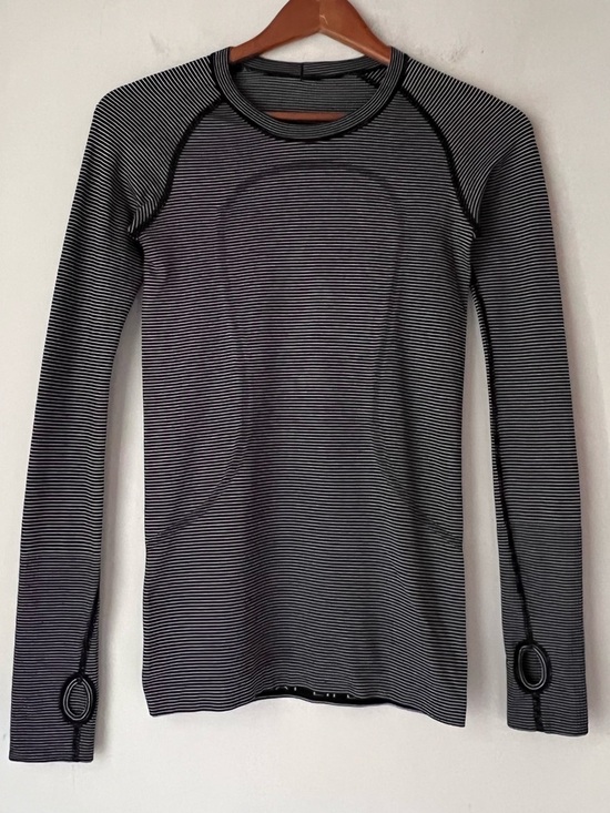 Lululemon Swiftly Tech Striped Long Sleeve Crew White / Black Size 4 - Picture 3 of 10